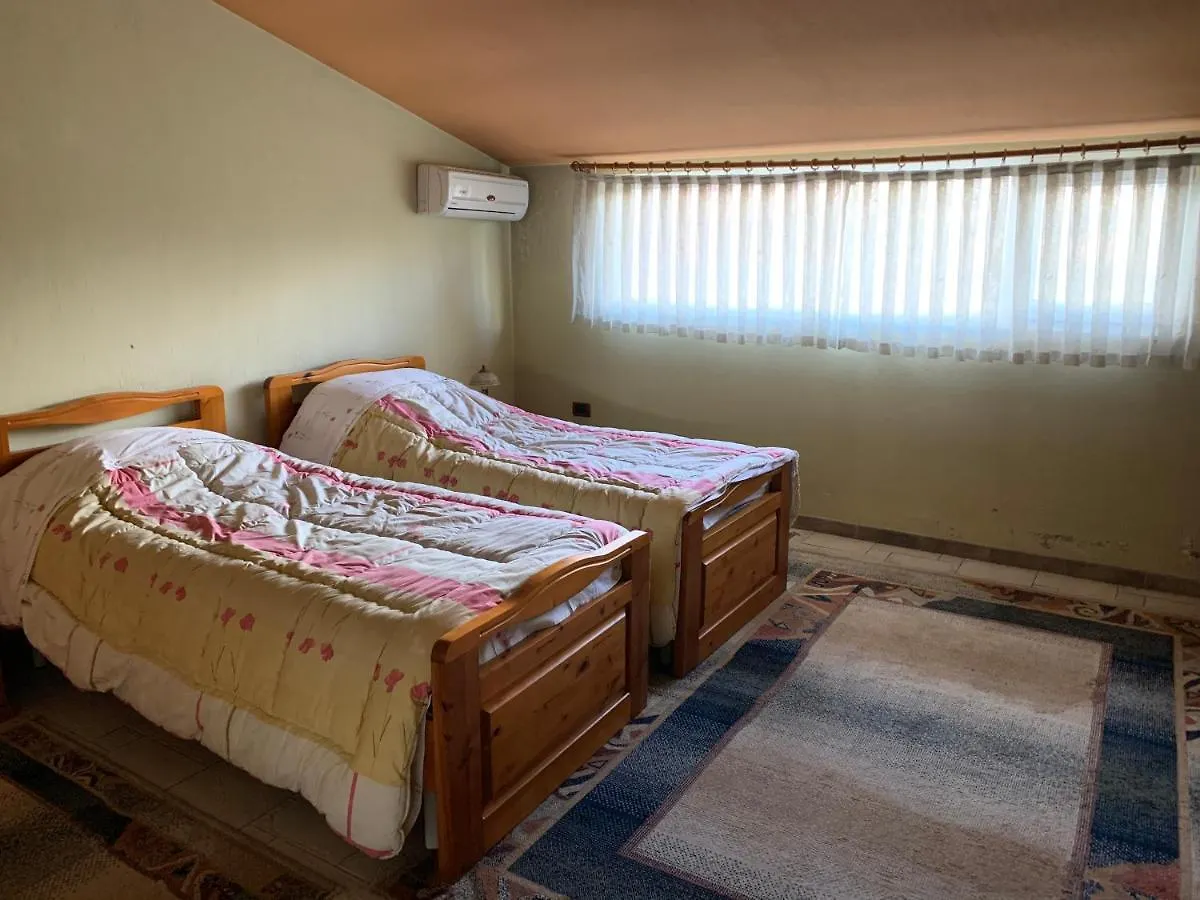 Tirana Apartment B&B 0*,  Albania